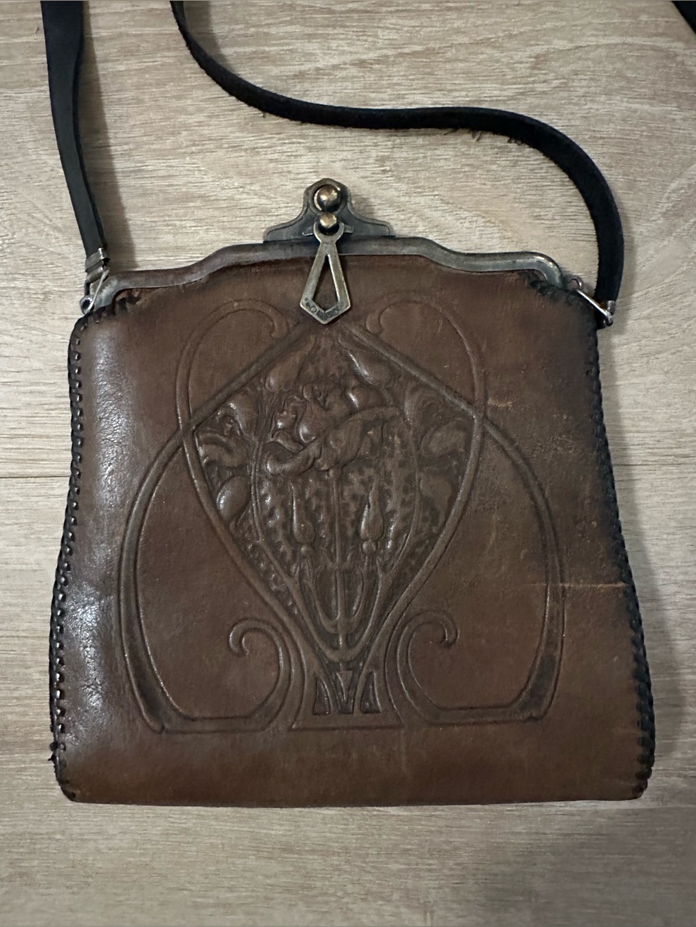 Antique 1920s Arts & Crafts Hand Tooled Leather Art Nouveau Crossbody Purse